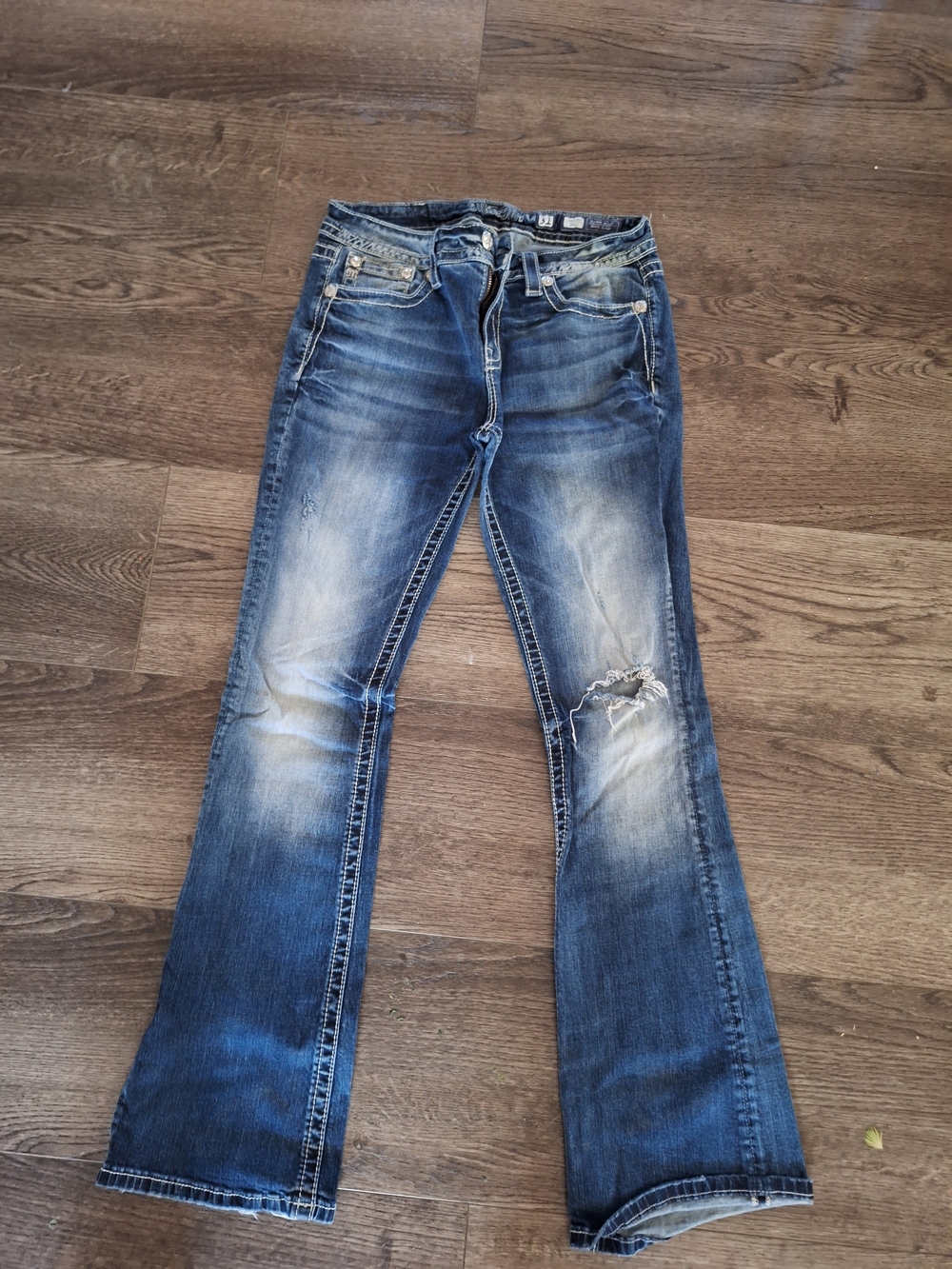 Women’s Distressed Blue Denim Jeans